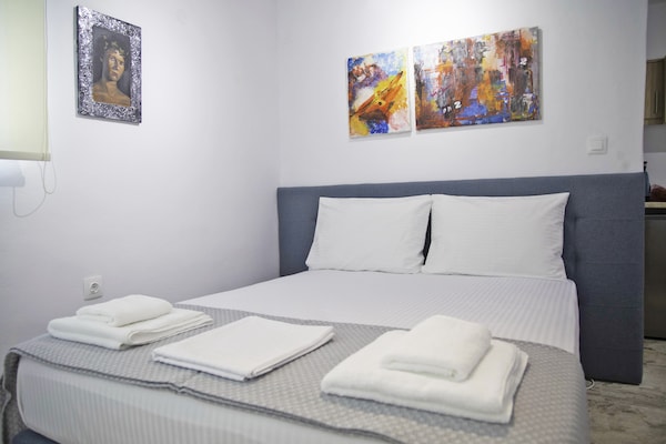 Foto van Studio in Areopoli bij Limeni Strand - Vakantiehuis in Areopoli - BedRoom
