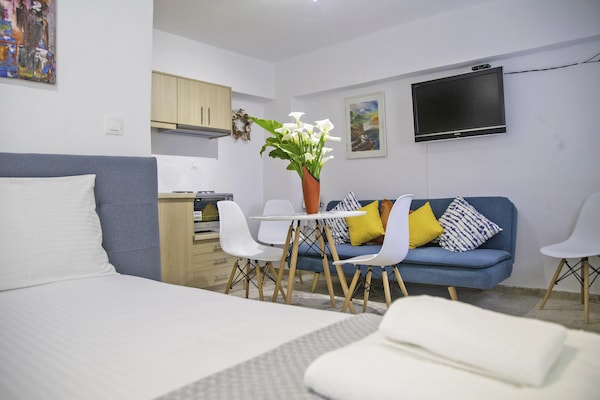 Foto van Studio in Areopoli bij Limeni Strand - Vakantiehuis in Areopoli - LivingRoom
