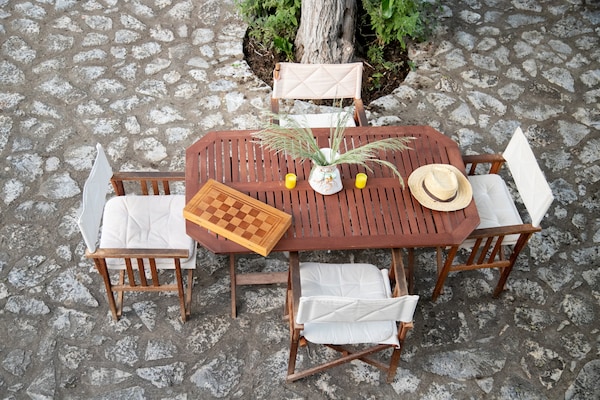Foto van Huis in Pyrgos Dirou bij Halikia Strand - Vakantiehuis in Pyrgos Dirou - Outdoor