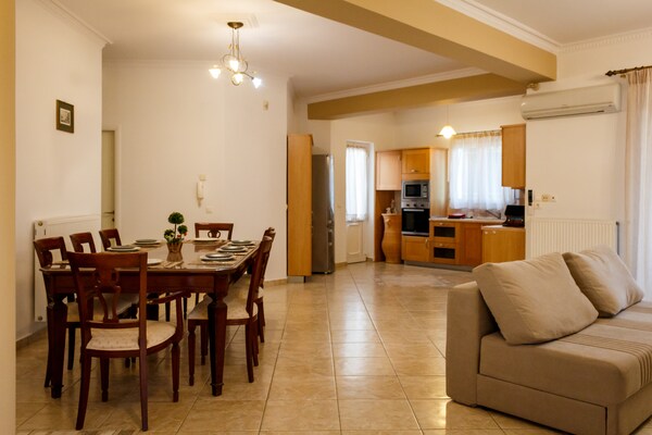 Foto van Villa in Kalpaki met Privézwembad - Vakantiehuis in Zakynthos - DiningRoom