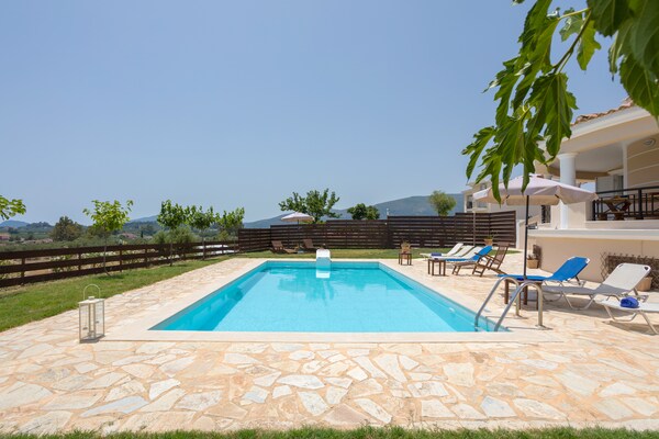Foto van Villa in Kalpaki met Privézwembad - Vakantiehuis in Zakynthos - PoolOfHouse