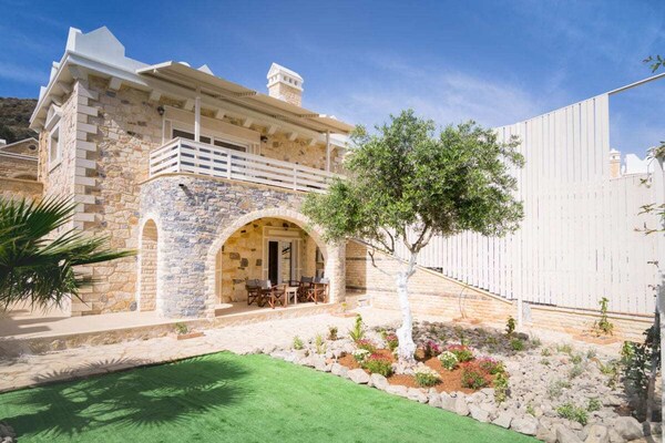 Foto van Efrosini Comfortabel vakantiehuis - Vakantiehuis in heraklion - Untagged