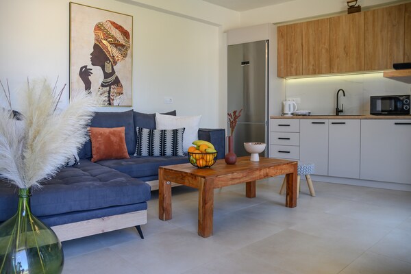 Foto van Gezellige villa met uitzicht op de tuin - Vakantiehuis in Pigi - LivingRoom