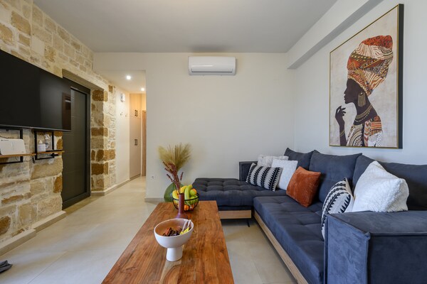 Foto van Gezellige villa met uitzicht op de tuin - Vakantiehuis in Pigi - LivingRoom