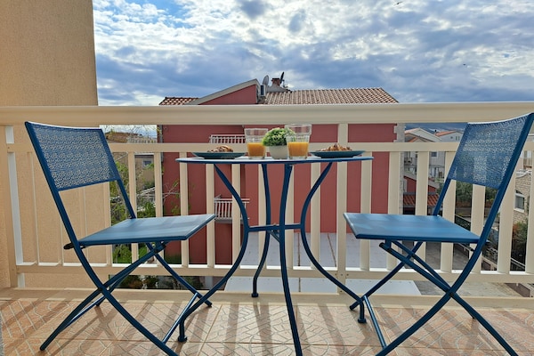 Foto van Appartement in Kastel bij de Zee - Vakantiehuis in Kaštel Štafilić - TerraceBalcony