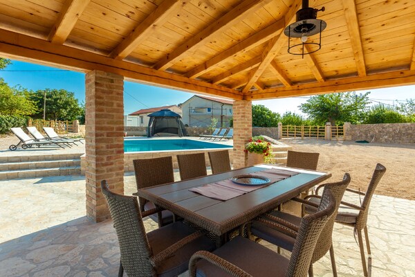 Foto van Appartement in Kroatië bij de Adriatische Zee - Vakantiehuis in Malinska - GardenSummer