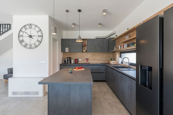 Foto van Villa in Novigrad met zwembad en zeezicht - Vakantiehuis in Novigrad - Kitchen