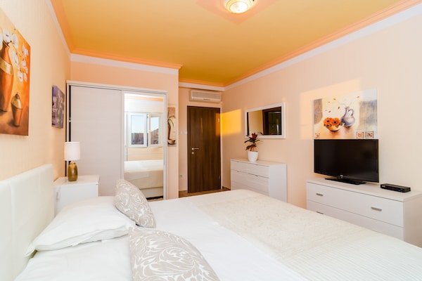 Foto van Hotel Pansion Villa Antonio - Standard Double Room 5 - BedRoom
