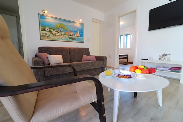 Foto van Villa Lavanda Korčula - Five Bedroom Villa with Pool and Sea View - LivingRoom