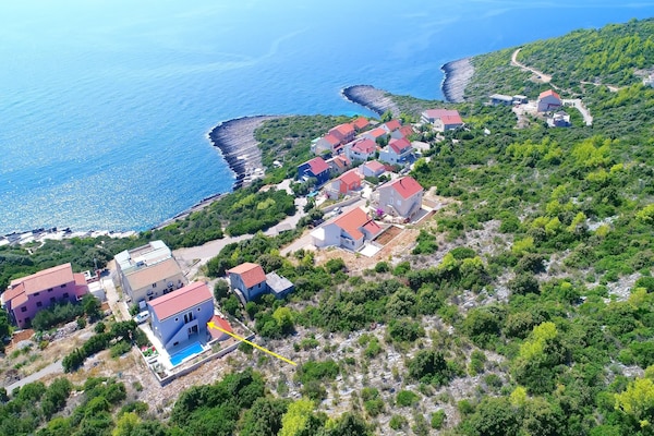 Foto van Villa Lavanda Korčula - Five Bedroom Villa with Pool and Sea View - View