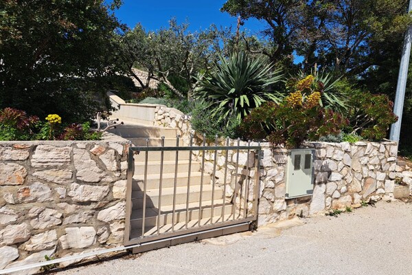 Foto van Villa Lavanda Korčula - Five Bedroom Villa with Pool and Sea View - stairs