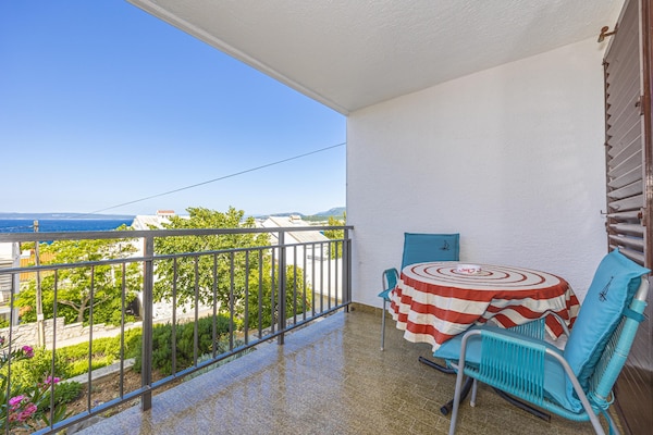 Foto van Vakantiehuis met zwembad in Klenovica - Vakantiehuis in Klenovica - TerraceBalcony