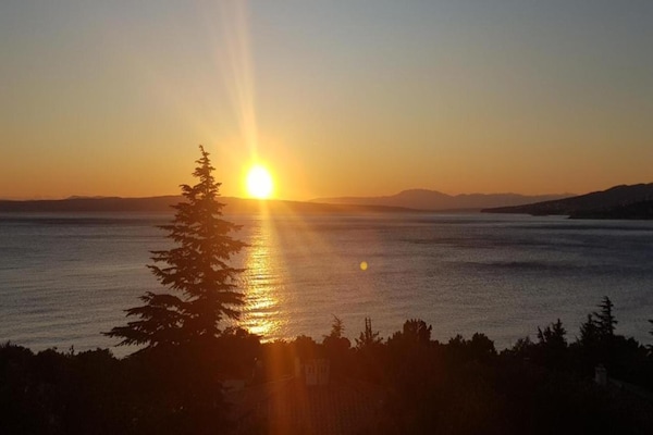 Foto van Vakantiehuis met zwembad in Klenovica - Vakantiehuis in Klenovica - AreaSummer20KM