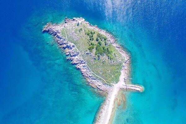 Foto van Vakantiehuis met zwembad in Klenovica - Vakantiehuis in Klenovica - AreaSummer20KM