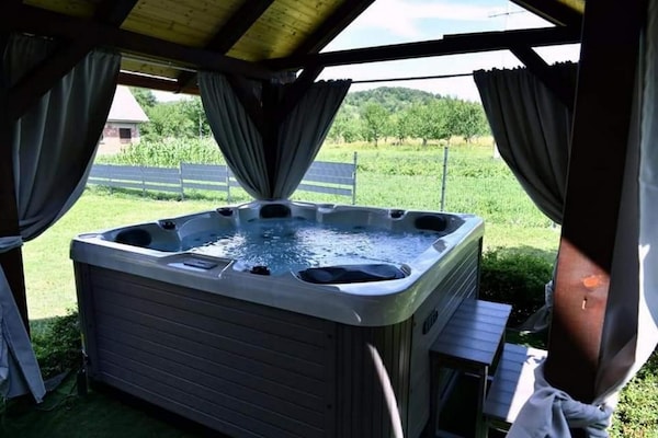 Foto van Holiday Home Tetina Kuća - Vakantiehuis in Plitvicka Jezera - Spa
