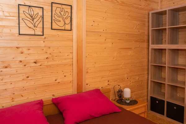 Foto van Robinzonski Kamp Hofman - Private Bungalow - Vakantiehuis in Varazdin - BedRoom