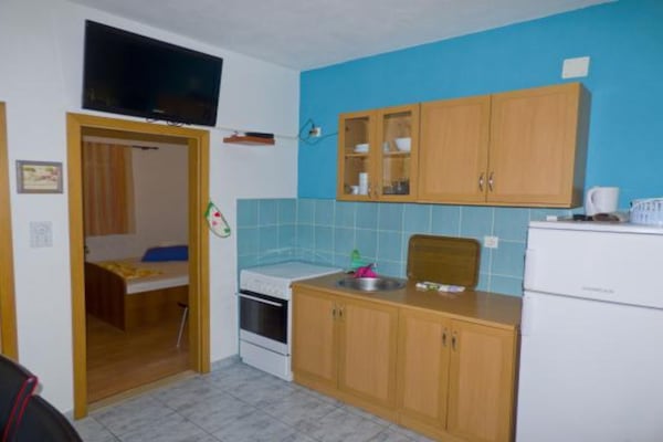 Foto van Beachfront Apartments Plaža - One Bedroom Apartment A1 - Kitchen