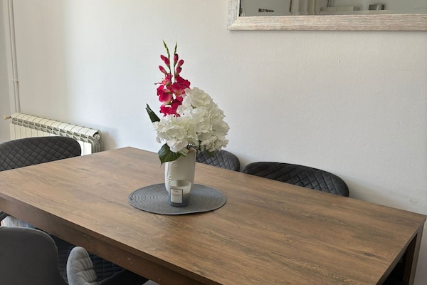 Foto van Holiday Home Krnić - Vakantiehuis in Šibenik - DiningRoom