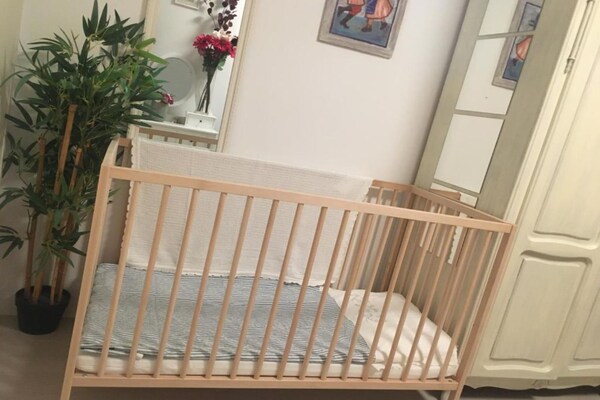 Foto van Beach House - 2m from beach - Three Bedroom House - Vakantiehuis in Starigrad-Paklenica - BedRoom