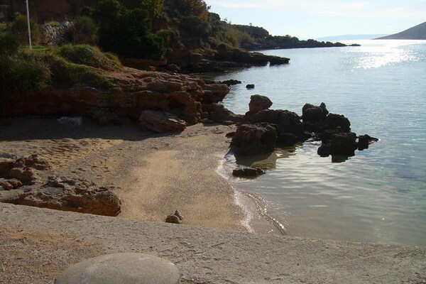 Foto van Rab Diving Mirko - One Bedroom Apartment with Sea View (5) - Outdoor