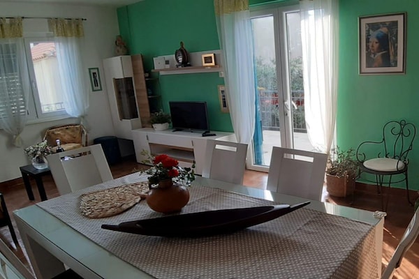 Foto van Casa Dolce Mare - ThreeBedroom Holiday Home with Terrace - DiningRoom