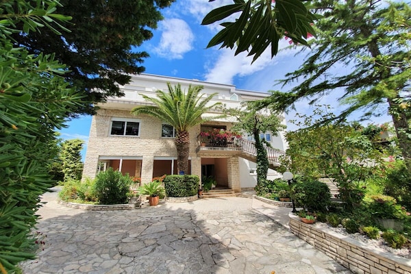 Foto van Appartementencomplex Angela - Vakantiehuis in Rab - Untagged