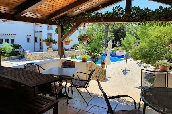 Foto van Appartementencomplex Angela - Vakantiehuis in Rab - Untagged