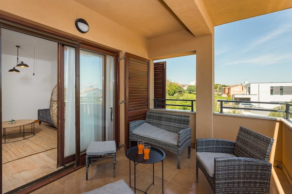 Foto van 4 gasten appartement in Medulin - Vakantiehuis in Ližnjan - TerraceBalcony