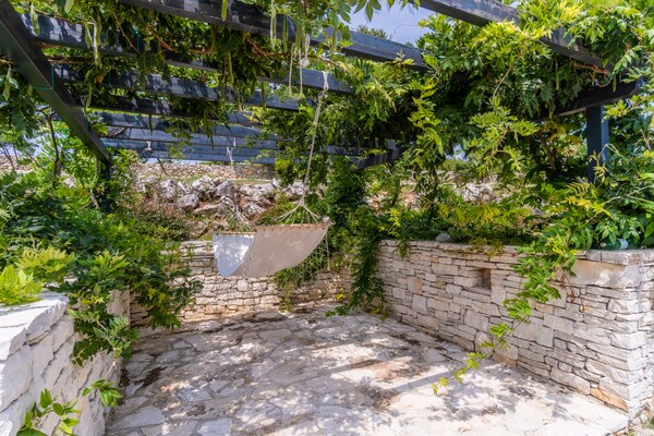 Foto van Villa in Filipana met verwarmd zwembad - Vakantiehuis in Filipana - GardenSummer