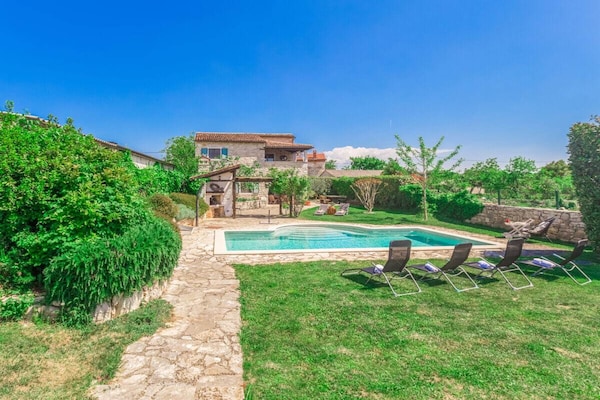 Foto van Casa Orah met zwembad - Comfortabele vakantiewoning - Untagged