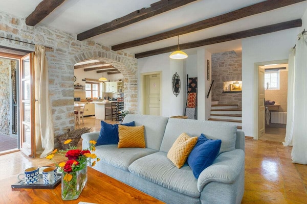 Foto van Casa Orah met zwembad - Comfortabele vakantiewoning - Untagged