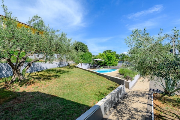 Foto van Gezellige villa met uitzicht - Vakantiehuis in Rojci - GardenSummer