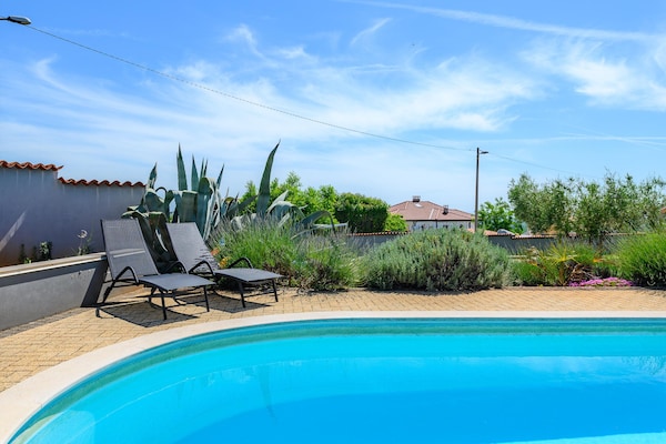 Foto van Gezellige villa met uitzicht - Vakantiehuis in Rojci - PoolOfHouse