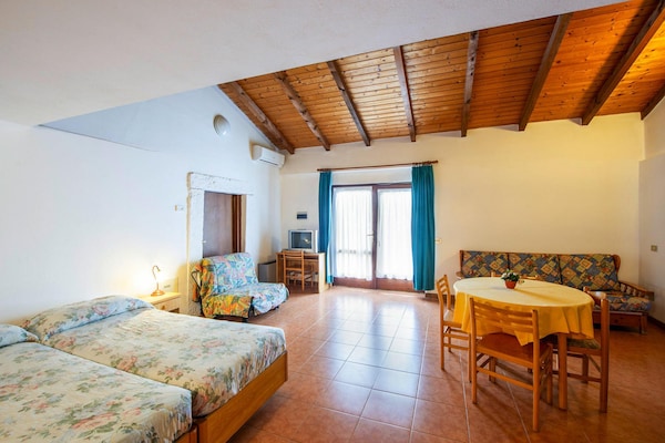 Foto van Residence Antico Monastero in Toscolano - Vakantiehuis in Toscolano Maderno - LivingRoom