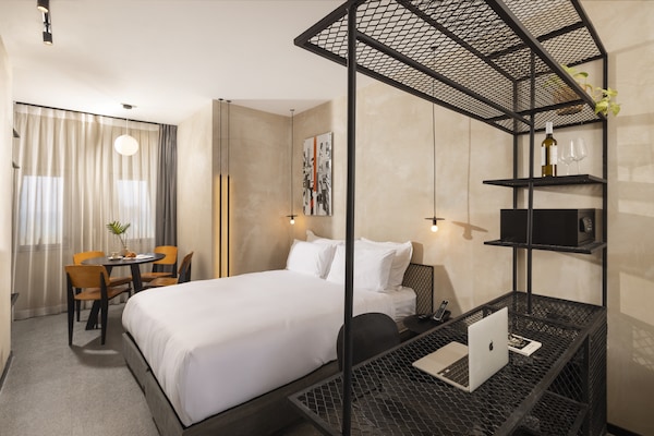 Foto van Brut Seafront Hotel By Sunday - Deluxe familiekamer voor 4 personen - BedRoom