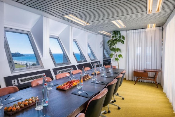 Foto van Brut Seafront Hotel By Sunday - Deluxe familiekamer voor 4 personen - HotelFacilitiesAndServices