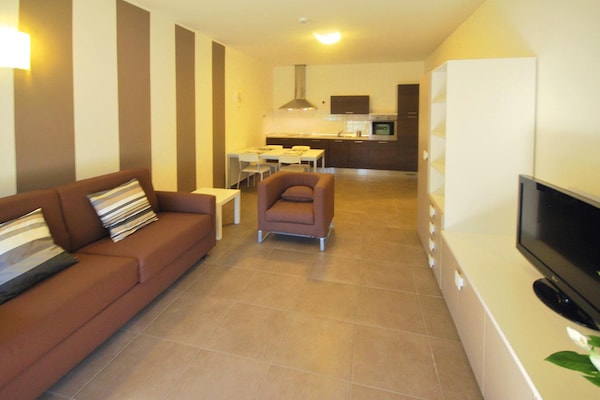 Foto van Residence Riviera Palace, Loano - Vakantiehuis in Loano - LivingRoom