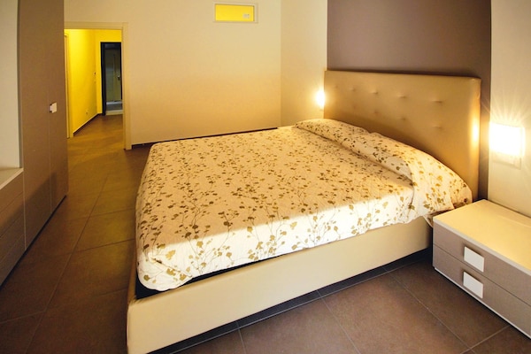 Foto van Residence Riviera Palace, Loano - Vakantiehuis in Loano - BedRoom