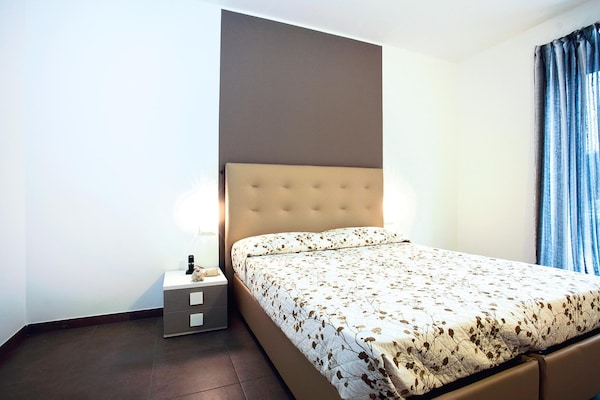 Foto van Residence Riviera Palace, Loano - Vakantiehuis in Loano - BedRoom