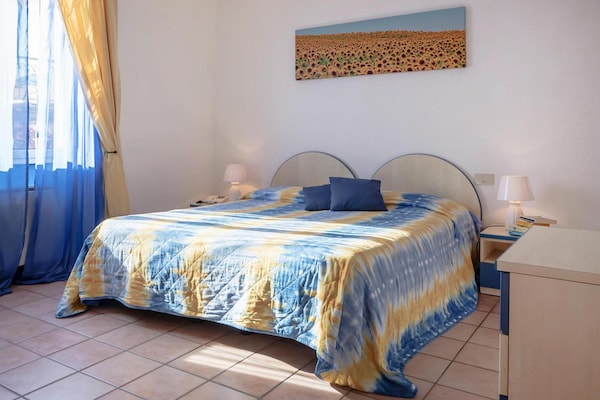 Foto van Residentie Casa & Vela met privéstrand in Oggebbio - BedRoom