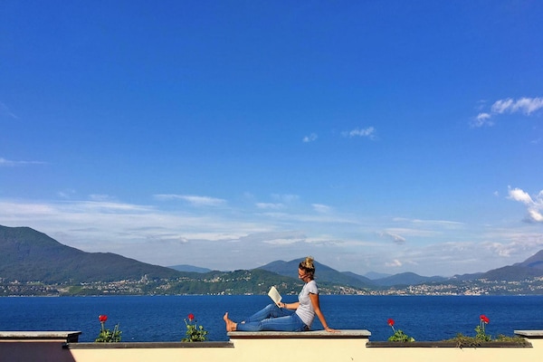 Foto van Residentie Casa & Vela met privéstrand in Oggebbio - WaterView