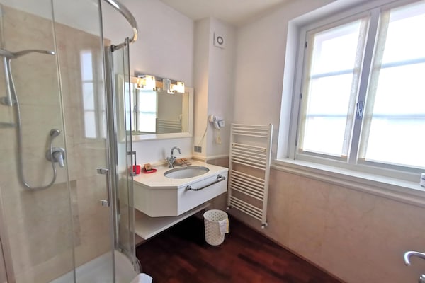 Foto van Residence Antico Verbano, Meina - Vakantiehuis in Meina - BathRoom