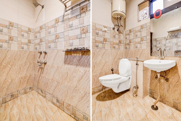 Foto van Collectie O Kalka Ji Hotel Gera - Vakantiehuis in Delhi - BathRoom