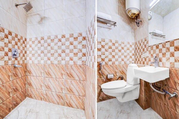 Foto van Collectie O Kalka Ji Hotel Gera - Vakantiehuis in Delhi - BathRoom