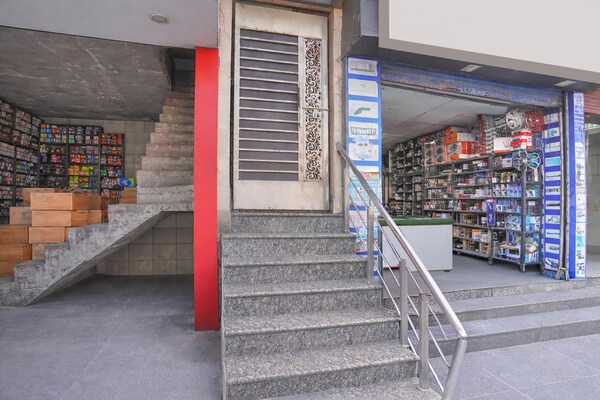 Foto van Collectie O JK Tempel Kanpur - Vakantiehuis in Kanpur - HallReception