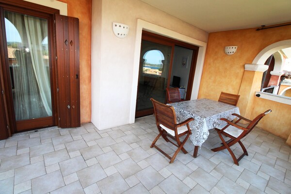 Foto van Appartement voor 6 personen, Cannigione - Vakantiehuis in Arzachena - TerraceBalcony