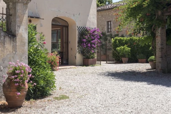 Foto van Vakantiehuis in Pergine Valdarno met Zwembad - Vakantiehuis in Pergine Valdarno - ViewSummer