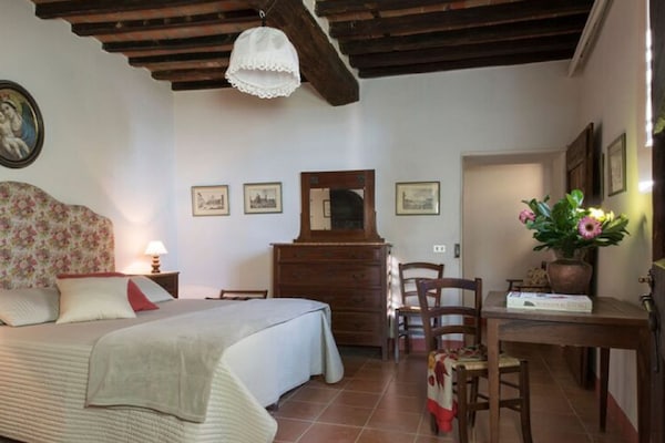 Foto van Vakantiehuis in Pergine Valdarno met Zwembad - Vakantiehuis in Pergine Valdarno - BedRoom