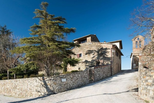 Foto van Vakantiehuis in Pergine Valdarno met Zwembad - Vakantiehuis in Pergine Valdarno - ViewWinter