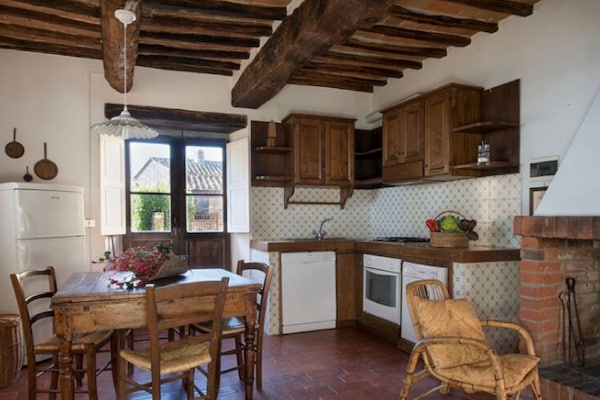 Foto van Vakantiehuis in Pergine Valdarno met Zwembad - Vakantiehuis in Pergine Valdarno - LivingRoom